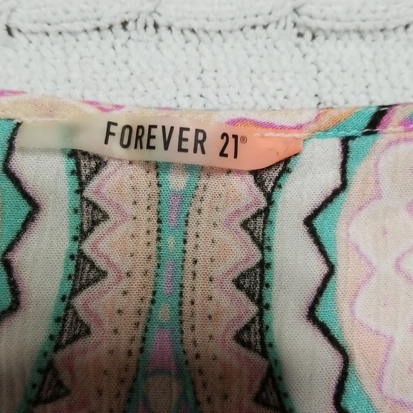 Forever21 Boho Aztec Printed Beach Cover Up - Picture 9 of 10